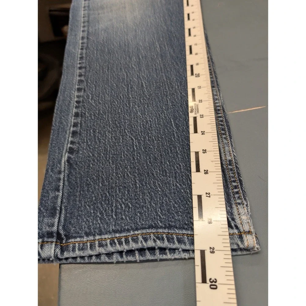 Levi's 505 Regular Fit Jeans Mens 38x30 Blue Medium Wash Straight Leg 00505-2018